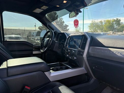 Used 2022 Ford F250 Lariat w/ Tremor Off-Road Package image 9