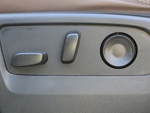 Used 2023 Chevrolet Tahoe High Country image 21