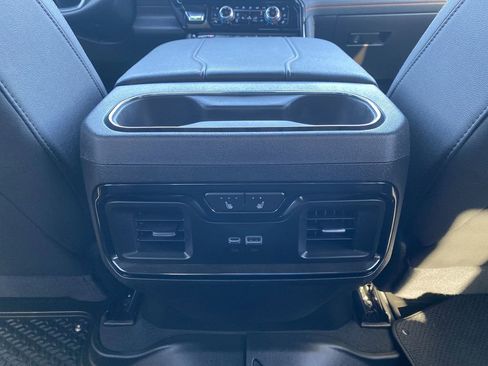 Used 2025 GMC Sierra 1500 AT4 w/ AT4 Premium Package AWD/4WD image 22