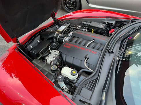 Used 2006 Chevrolet Corvette Convertible w/ Preferred Equipment Group image 15