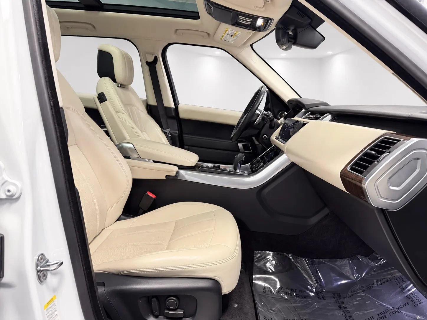 Used 2018 Land Rover Range Rover Sport Supercharged AWD/4WD image 26