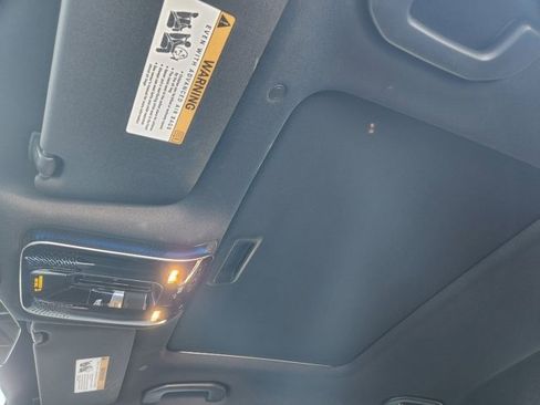 Used 2024 Mercedes-Benz C 300 Sedan image 25