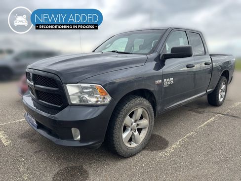 Used 2019 RAM 1500 Express w/ Express Value Package AWD/4WD image 1