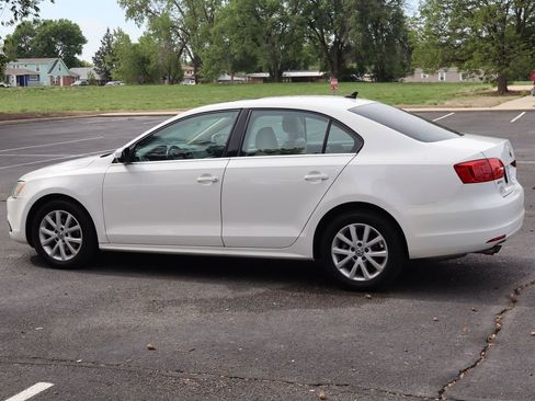 Used 2013 Volkswagen Jetta SE FWD image 8
