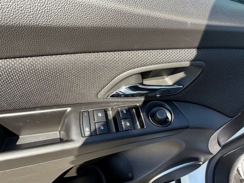 Used 2012 Chevrolet Cruze Eco image 12