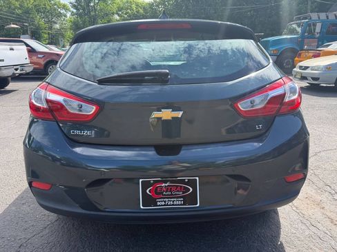 Used 2017 Chevrolet Cruze LT w/ Convenience Package FWD image 6