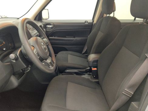 Used 2014 Jeep Patriot Sport w/ Power Value Group FWD image 17