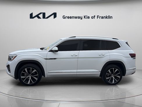Used 2024 Volkswagen Atlas SEL Premium R-Line AWD/4WD image 4