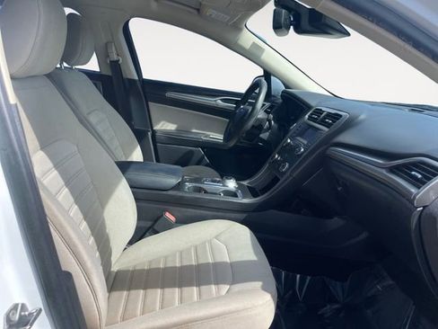 Used 2020 Ford Fusion S image 15