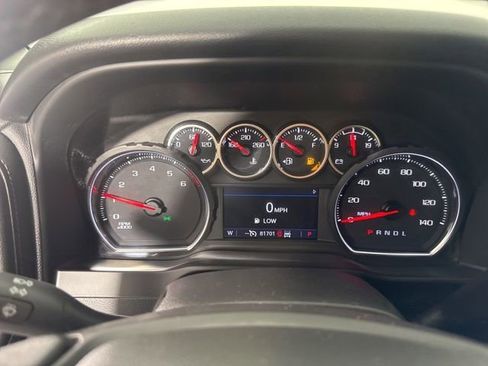 Used 2021 Chevrolet Silverado 1500 LT Trail Boss w/ Convenience Package II image 32