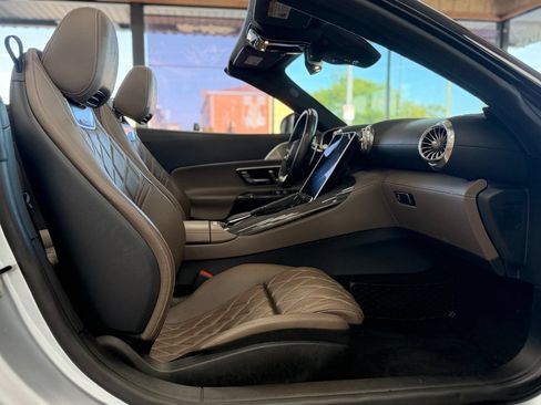 Used 2022 Mercedes-Benz SL 55 AMG 4MATIC image 15