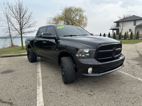 Used 2016 RAM 1500 Express w/ Black Ram 1500 Express Group image 3