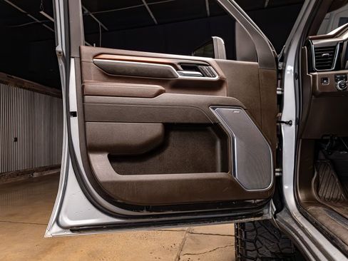 Used 2025 GMC Sierra 2500 Denali w/ Denali Reserve Package image 32