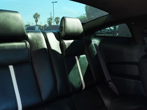 Used 2011 Ford Mustang GT Premium w/ Comfort Pkg image 27