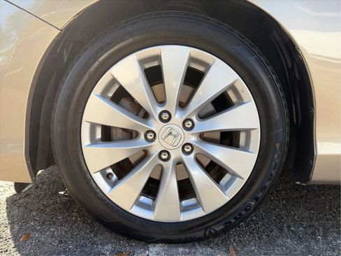 Used 2014 Honda Accord EX-L image 10