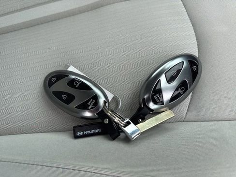 Used 2025 Hyundai Sonata SEL FWD image 4
