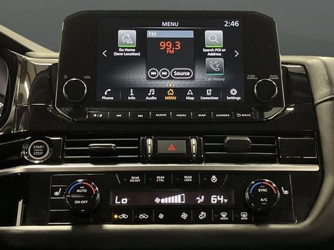 Used 2022 Nissan Pathfinder SL image 8