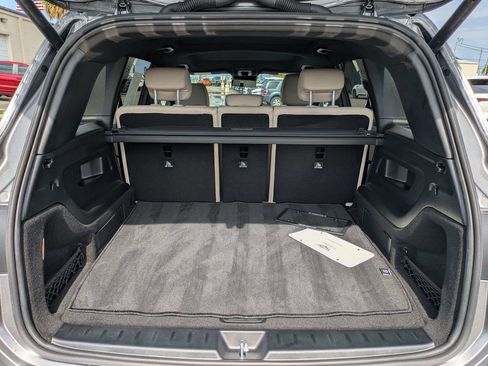 Used 2025 Mercedes-Benz GLB 250 image 13