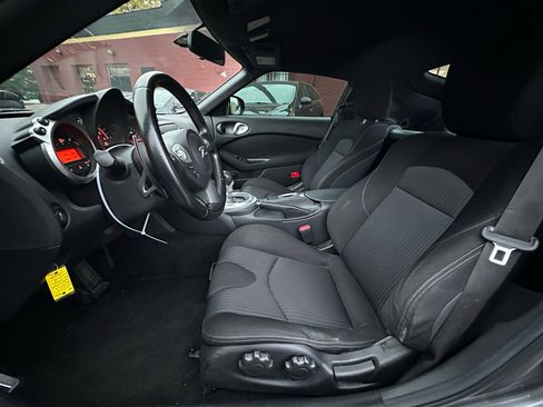 Used 2015 Nissan 370Z Coupe image 25