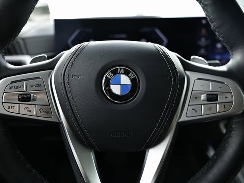 Used 2023 BMW X7 xDrive40i w/ Executive Package image 35