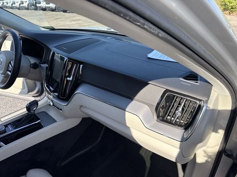 Used 2019 Volvo XC60 T6 Inscription w/ Protection Package Premier image 36