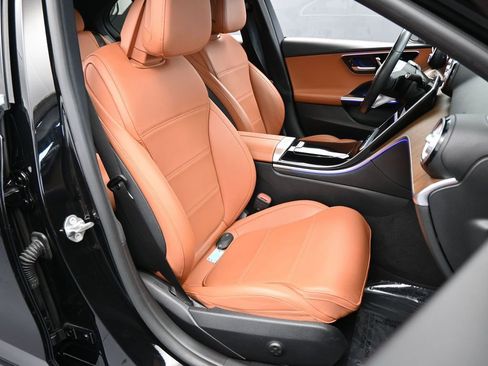 Used 2022 Mercedes-Benz C 300 Sedan w/ Exclusive Trim Package image 46