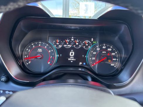 Used 2017 Chevrolet Camaro LT image 31