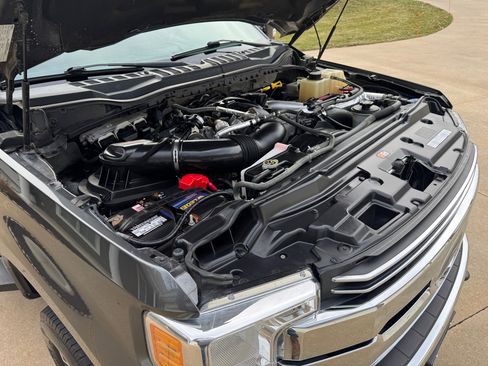 Used 2017 Ford F350 Lariat w/ Lariat Ultimate Package image 25