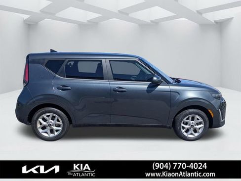 Used 2024 Kia Soul LX w/ Option Group 015 image 2