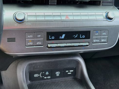 Used 2025 Hyundai Kona SEL FWD image 16