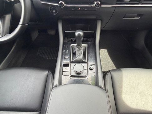 Used 2019 MAZDA MAZDA3 Hatchback image 16