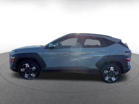 Used 2025 Hyundai Kona SEL image 9