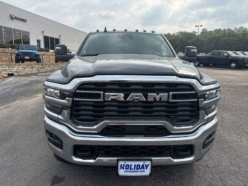 New 2026 RAM 3500 Tradesman AWD/4WD image 9