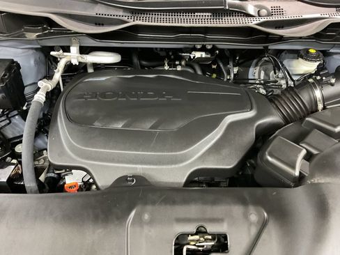 Used 2023 Honda Odyssey Sport image 37