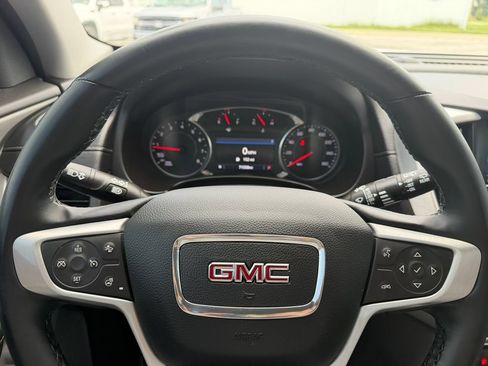 Used 2024 GMC Terrain SLT FWD image 11
