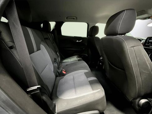 Used 2024 Chevrolet Blazer LT image 25