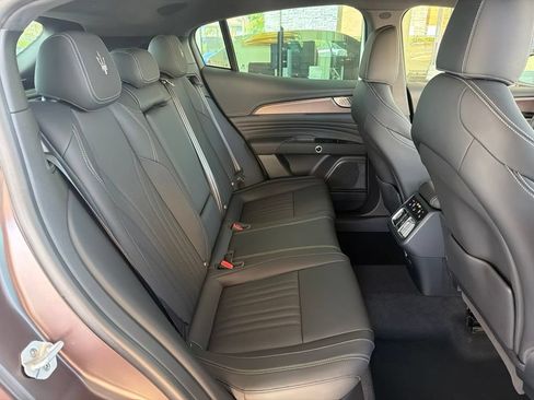Certified 2025 Maserati Grecale Folgore AWD/4WD image 19
