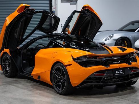 Used 2019 McLaren 720S Performance RWD image 60