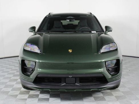 New 2026 Porsche Macan 4 Electric AWD/4WD image 10