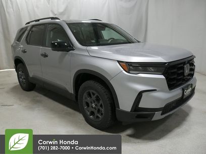 New 2025 Honda Pilot TrailSport