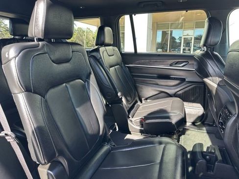 Certified 2024 Jeep Grand Cherokee L Limited w/ Luxury Tech Group II image 44