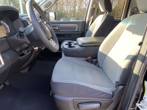 Used 2024 RAM 1500 Classic SLT image 14