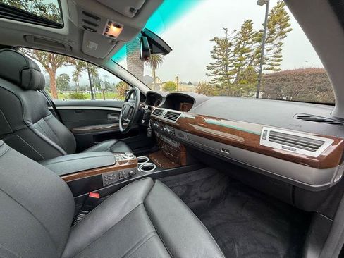 Used 2006 BMW 750i RWD image 61