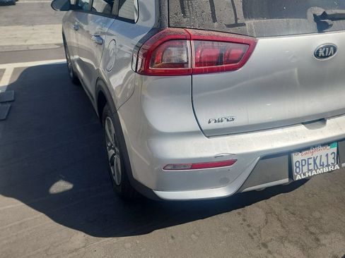 Used 2019 Kia Niro LX FWD image 6