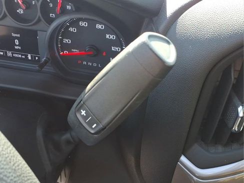 Used 2022 Chevrolet Silverado 1500 Custom image 11