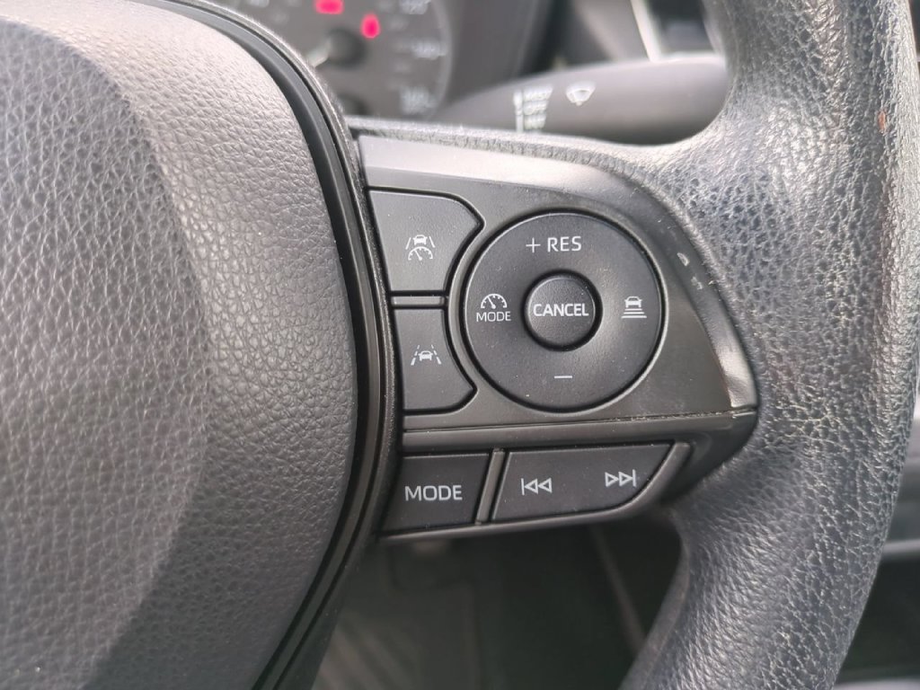 Used 2023 Toyota Corolla Cross AWD Hybrid image 29