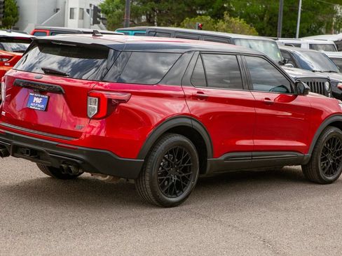 Used 2022 Ford Explorer ST AWD/4WD image 5