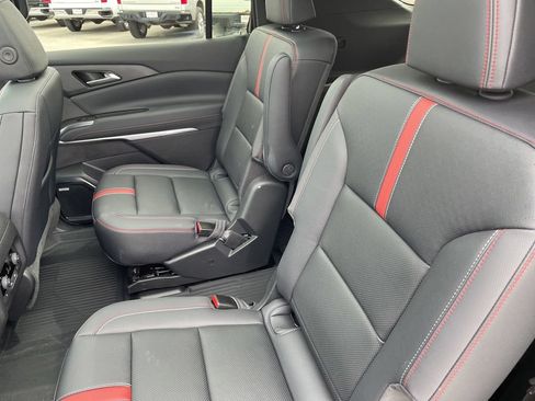 Used 2025 Chevrolet Traverse RS w/ LPO, Floor Liner Package AWD/4WD image 48