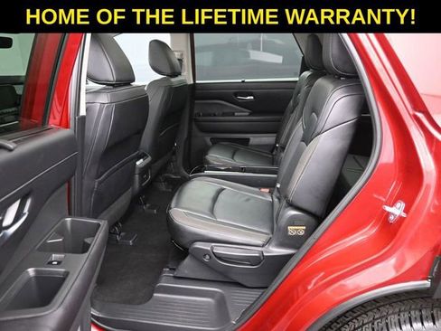 Used 2024 Nissan Pathfinder SL w/ SL Premium Package image 37