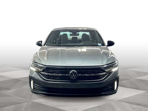 Used 2022 Volkswagen Jetta Sport FWD image 3